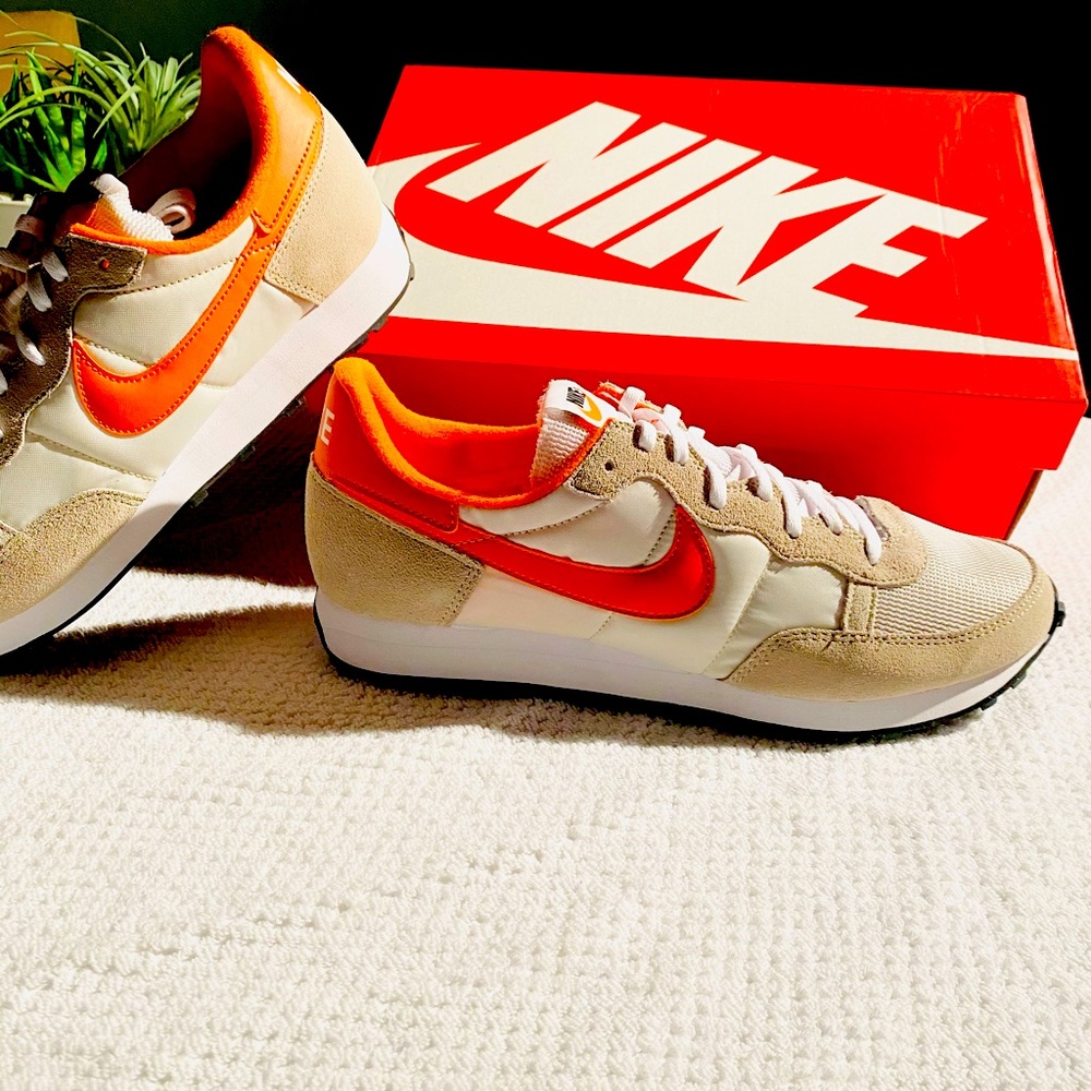 Men’s Nike Challenger OG